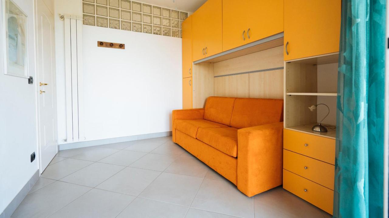 Ferienwohnung Italianway - Delle Ginestre 28 Marina dʼMarina dʼAndora Exterior foto